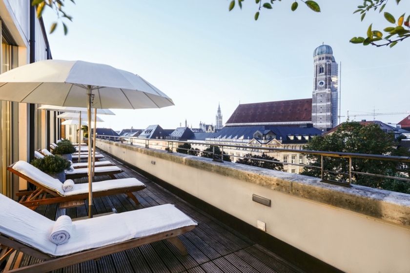 Blue Spa Pool - Terrace