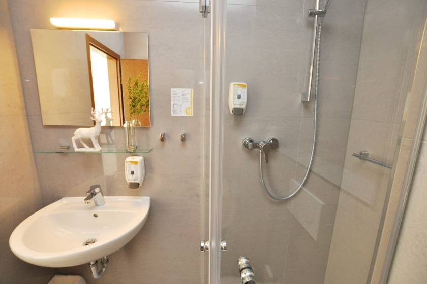 Hotel Perlach Allee by Blattl