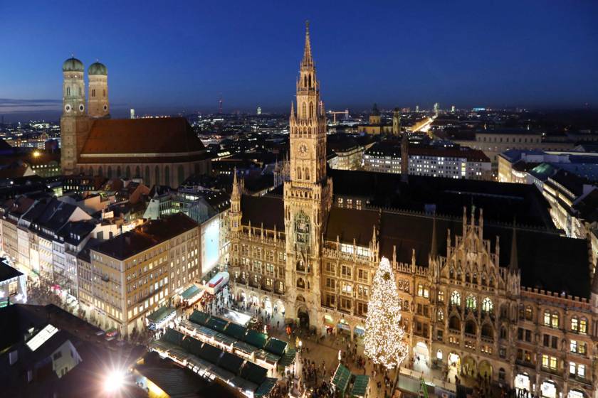 Christkindlmarkt auf dem Marienplatz 1746s