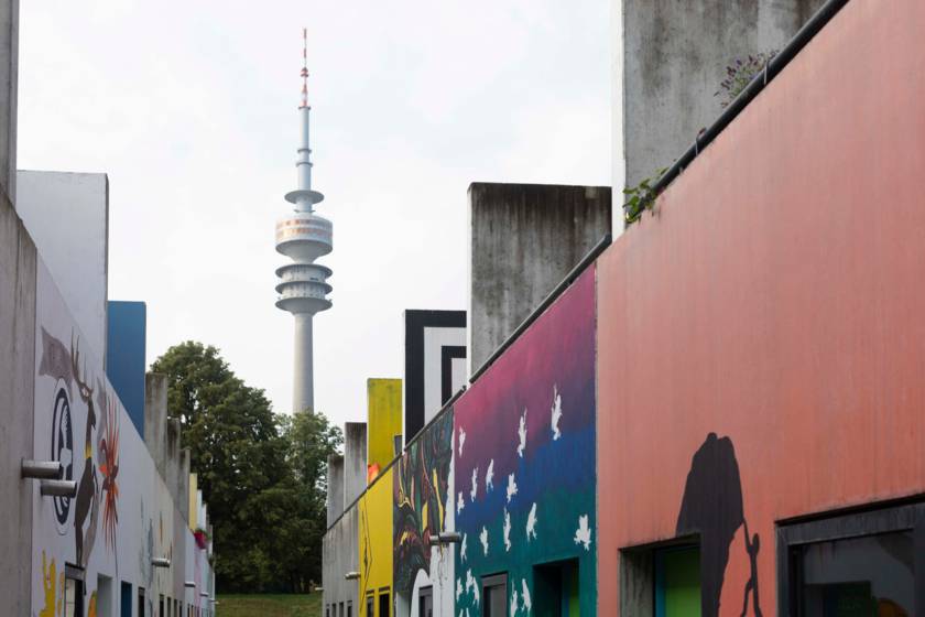 Olympisches Dorf mit Olympiaturm