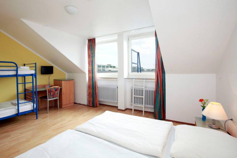 Triple room