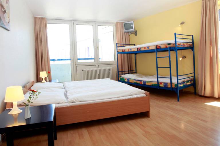 Triple room