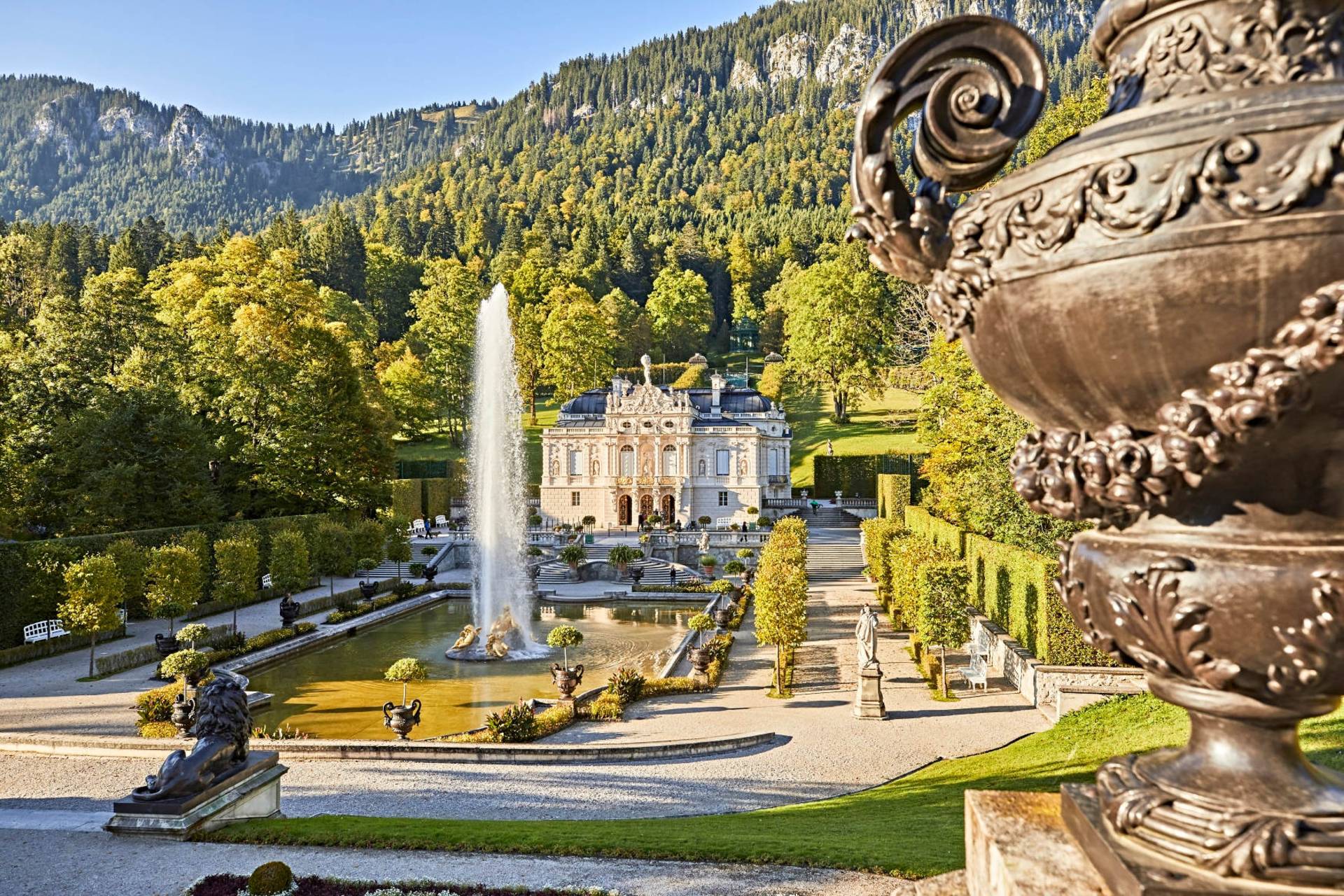 Schloss Linderhof: King Ludwig's favourite palace | simply Munich