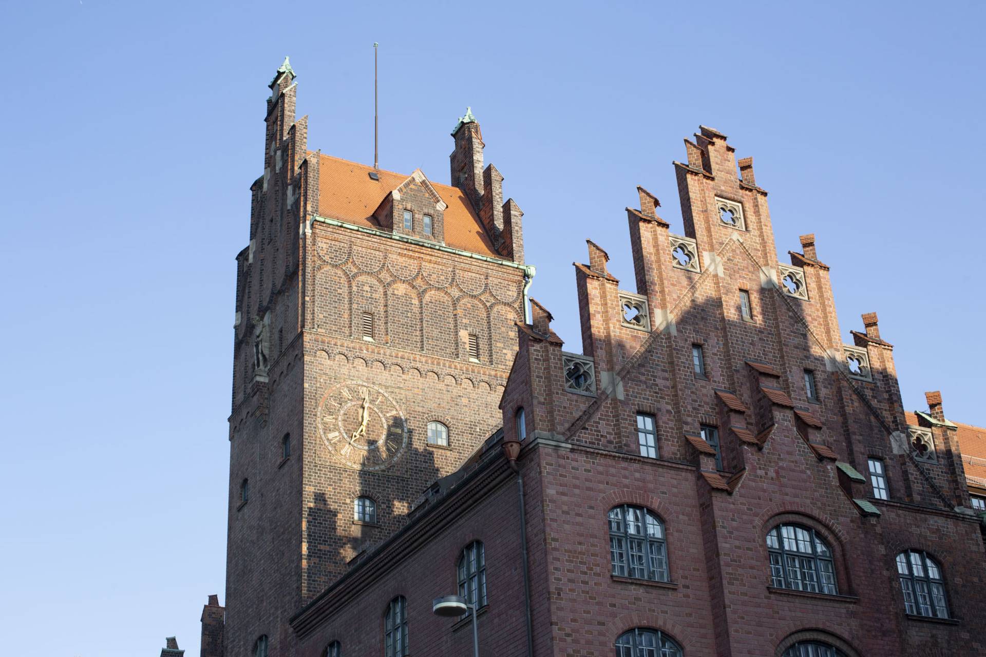 Brick Architecture in Munich simply Munich
