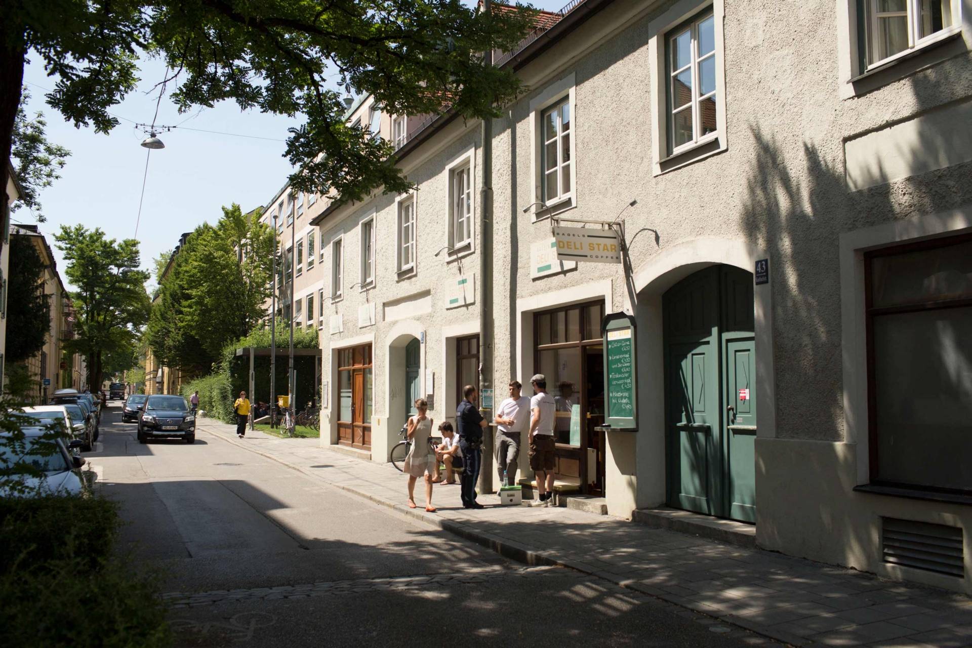 City walks The eastwest passage simply Munich