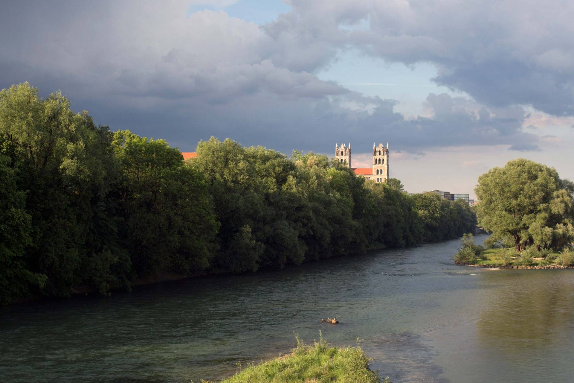 The Isar River The Flow Of Life In Munich Simply Munich