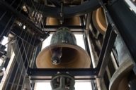 43 bells of this type provide the musical accompaniment to the carillon on Munich's Marienplatz.