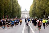 Munich Marathon on Leopoldstraße.