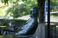 Statue of Helmut Fischer (Monaco Franze) in the Schwabing district in Munich.