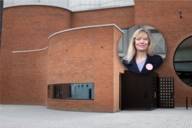 The Munich Volkstheater in the Schlachthofviertel with a picture of Astrid Neubert.