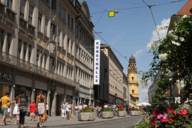 View in the direction of Odeonsplatz in Munich with the Kunsthalle München in the foreground