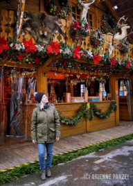 Influencer Arienne Parzei at a Christmas market in Munich.