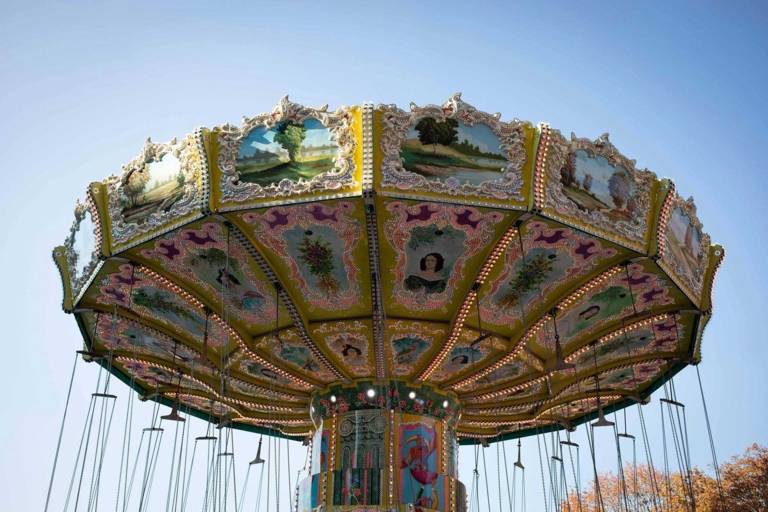 Chain carousel on the Auer Dult in Munich.