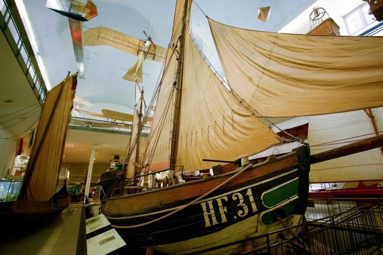 A sailing boat at the Deutsche Museum in Munich.